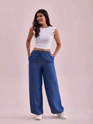 How to Style Jeans Pants for Women for Different Occasions