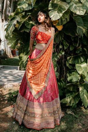 Priyanshi logo