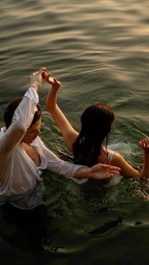 Love Bleeds White