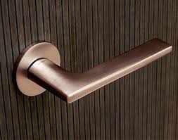 How to get Elegant Door Handle to Dress up your Interior