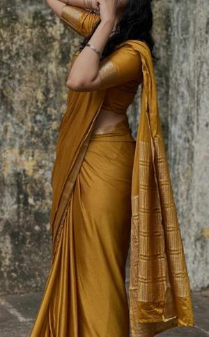 MysteryWrites 🌷 logo