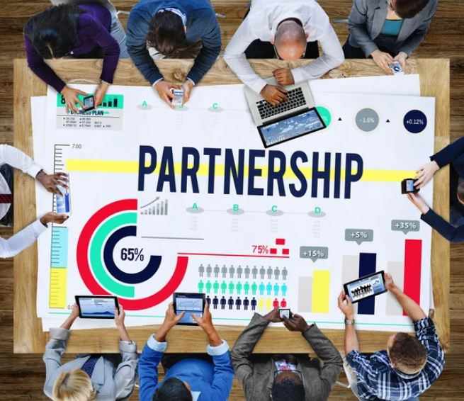 How Partnering with a PEO Broadens Employee Benefits Packages