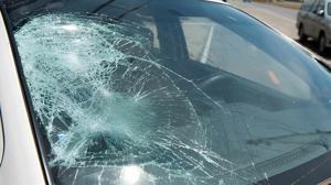 What Happens During a Professional Windshield Replacement?