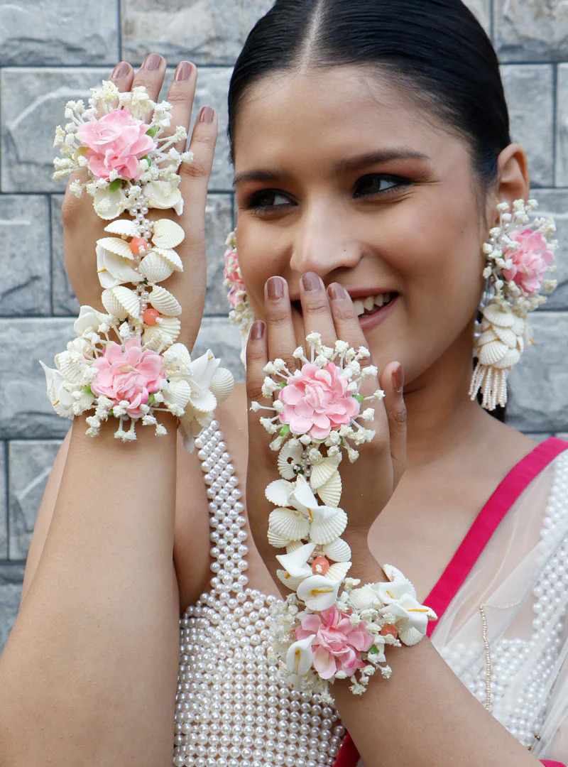 Floral Jewellery from VAIDAAN – A Blend of Tradition, Style & Comfort