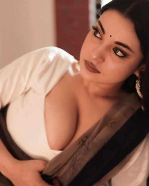 The college professor Mrs. Sharma