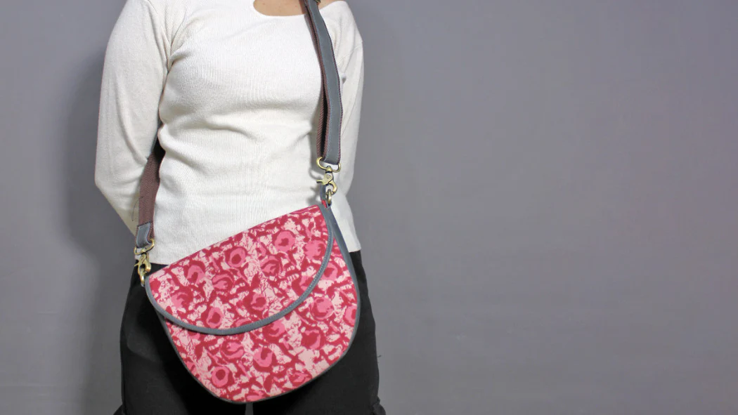 Top Personalized Sling Bags to Gift in 2025