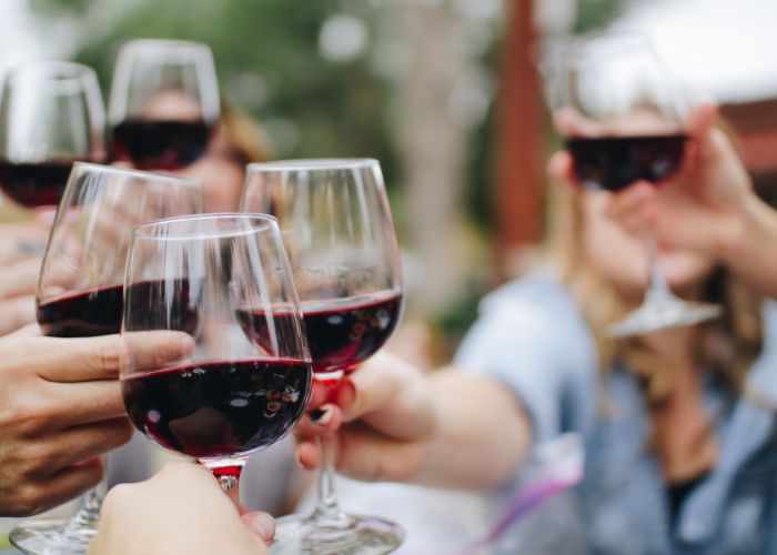 Sip & Save: A Guide to Wine Happy Hours in CBD / Raffles Place