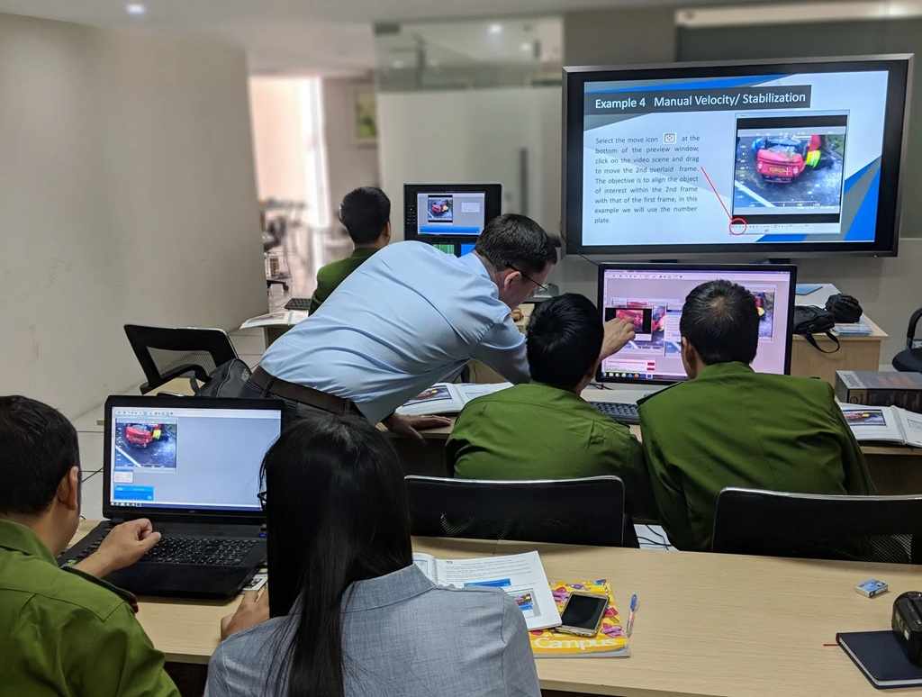 Mastering Digital Forensics: Training, Tools, and Investigator Courses