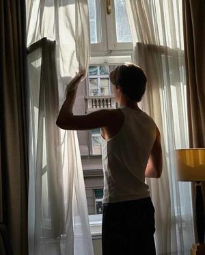 Chapter 48 :- Mr. Overconfident vs. The Bedroom Window