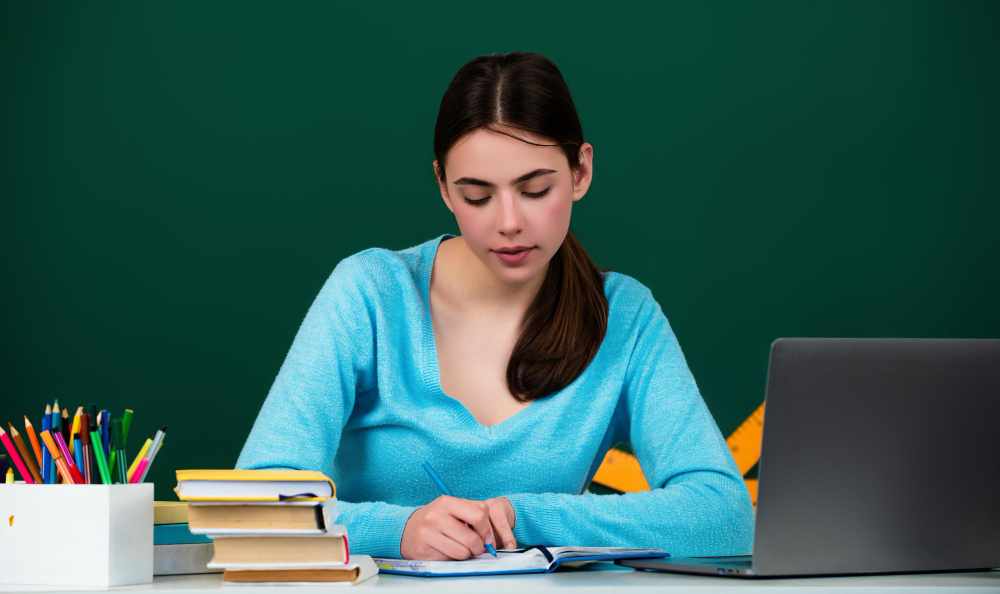 Manage Coursework Effectively with Expert Help in Do My Online Class for Me