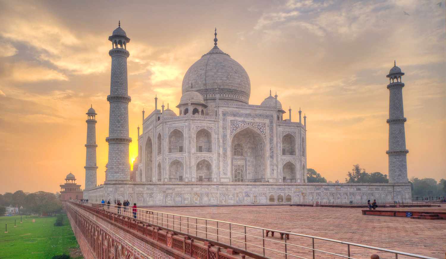 Discover India's Rich Heritage: Golden Triangle Tour in 4 Days