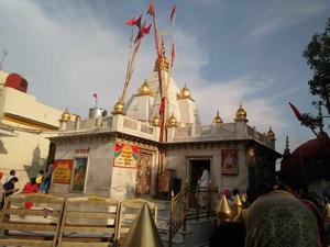 Why Locals Recommend Evening Aarti at Naina Devi Temple, Bilaspur, Himachal Pradesh