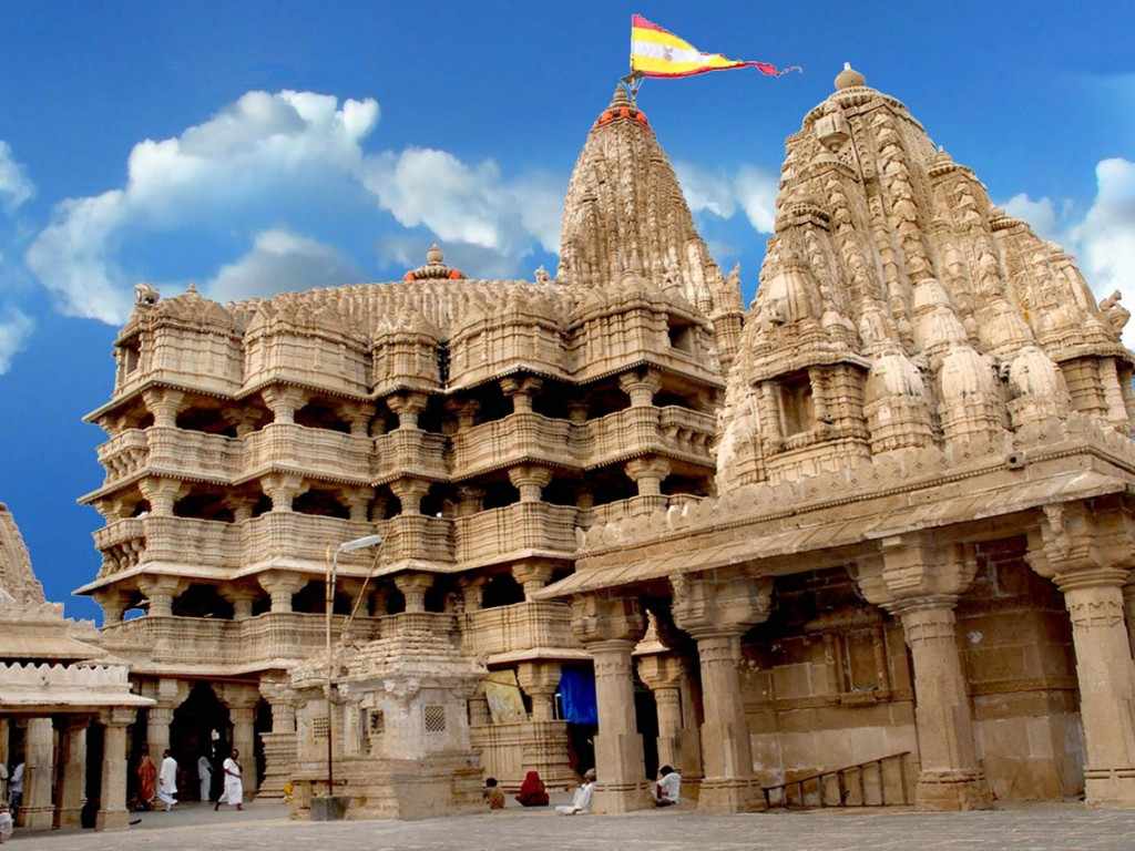 How to Get Quick Darshan During Holidays at Dwarkadhish Temple, Dwarka