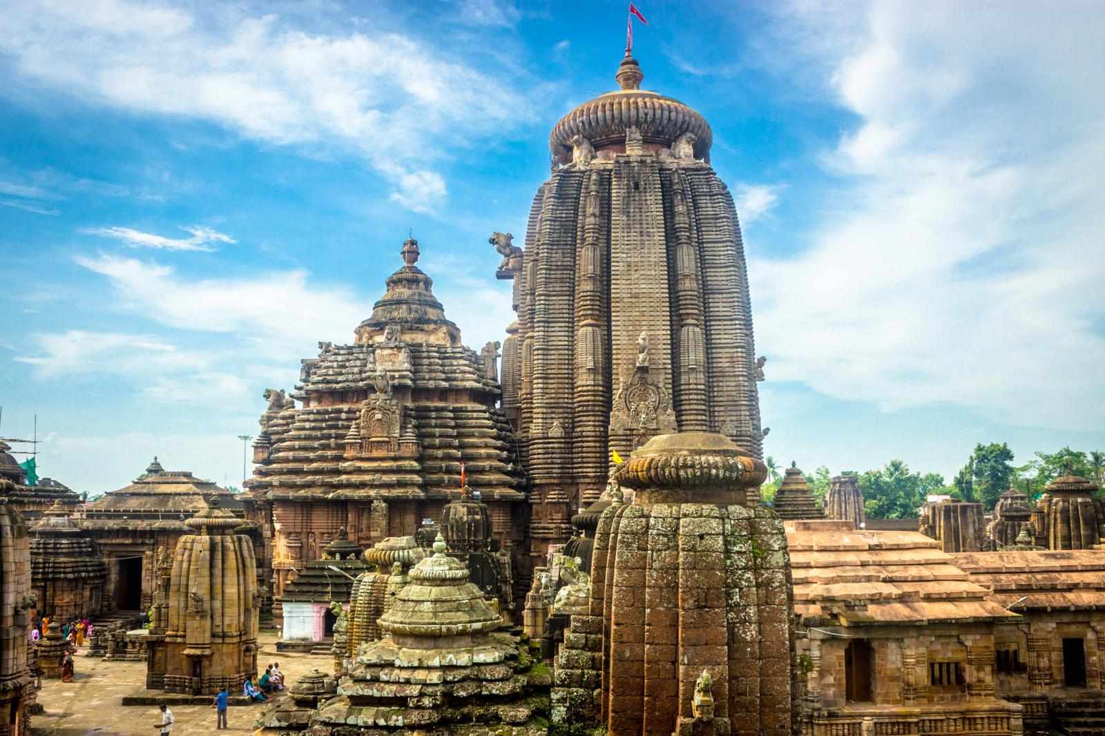 Why Lingaraj Temple, Bhubaneswar, Odisha Is Famous for Its Maha Shivaratri Festival