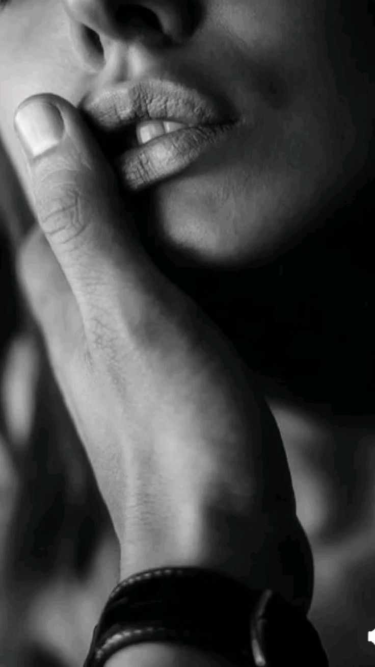A kiss (Audio)
