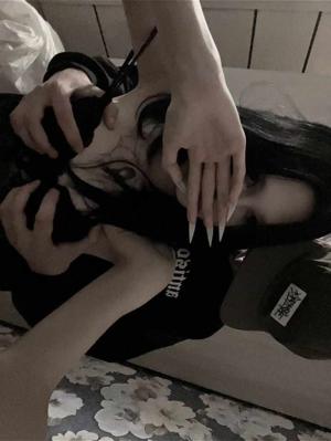" Moaning slut under my control "