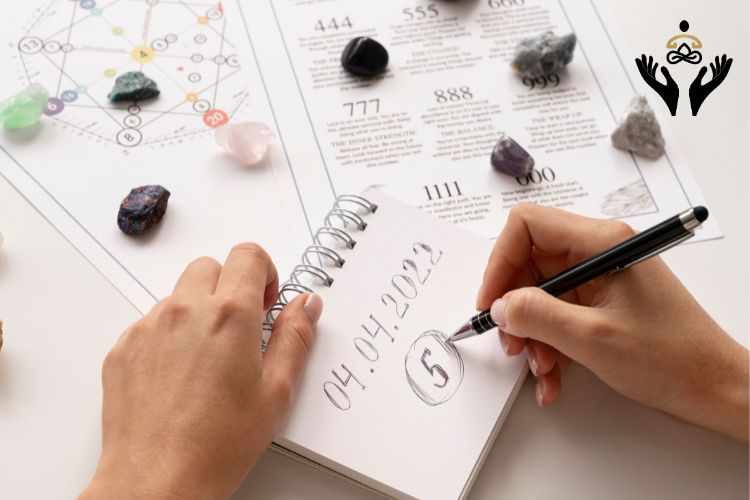 Free Kundali Online in Hindi, Live Astrology Chat – A Modern Way to Connect with Ancient Wisdom