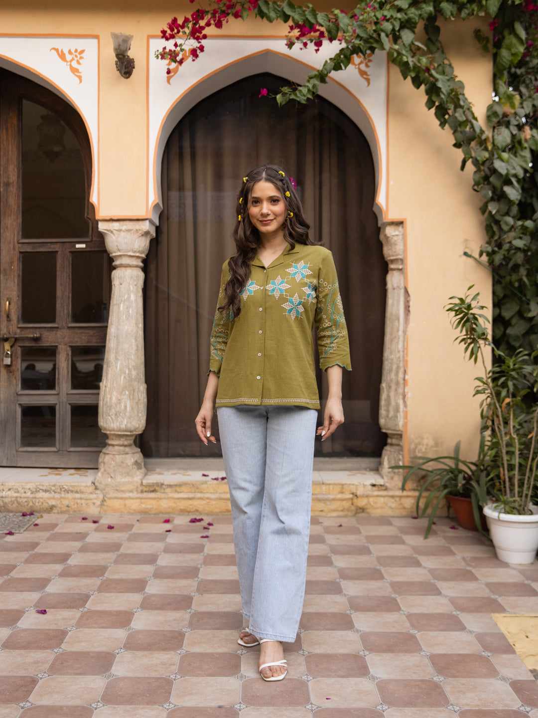 Why Women Prefer Comfortable Office Wear Tops Online for Work