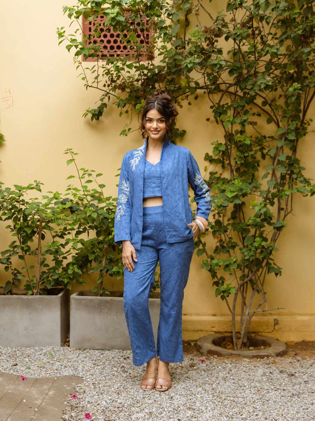 A Complete Guide to Choosing the Best Online Embroidery Clothing