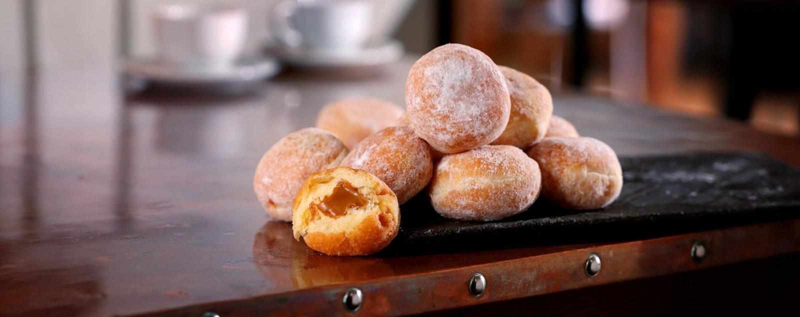Mini Desserts: Experience the Magic of French Mini Beignets