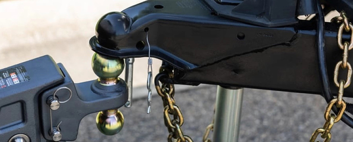 Trailer Hitch Safety Tips Every Driver Must Know To Avoid Dangerous Disconnects