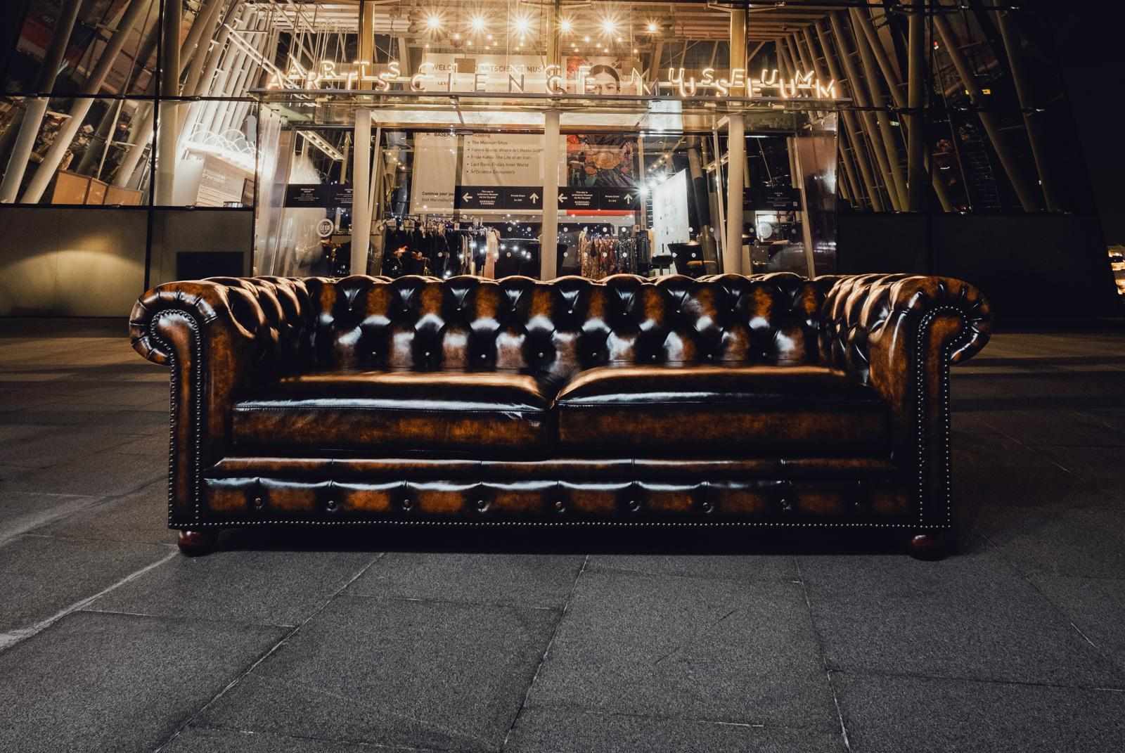 Why Choose Victorian Furniture Singapore Over Modern?
