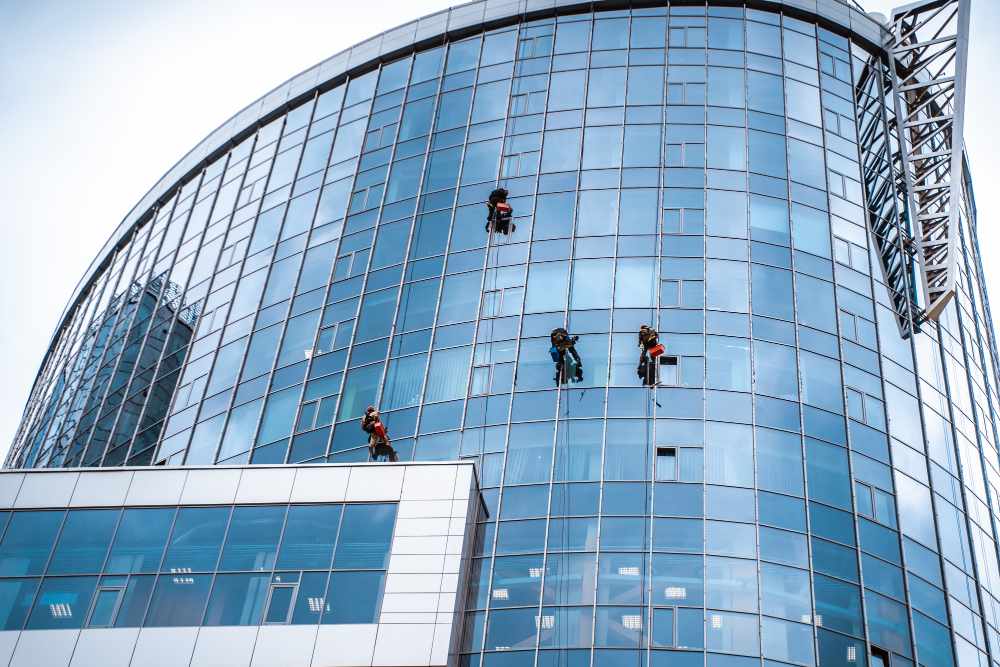 How a Professional Glass Company in Dubai Ensures Quality & Safety
