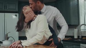 Chhup-Chhup Ke bhabhi ko Chodna (2)
