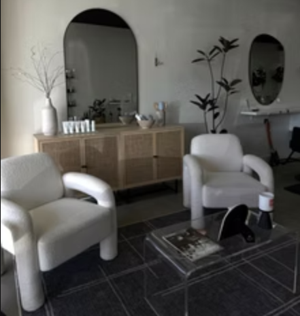 beauty salon Roseville logo