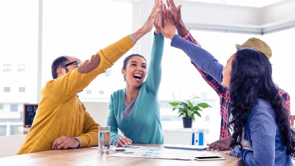 “Comenzando el estudio de la dinámica de grupos”.