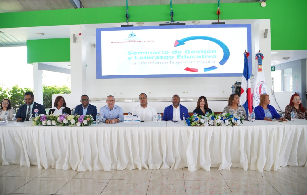 DINÁMICAS DEL LIDERAZGO EN INSTITUCIONES EDUCATIVAS DOMINICANAS