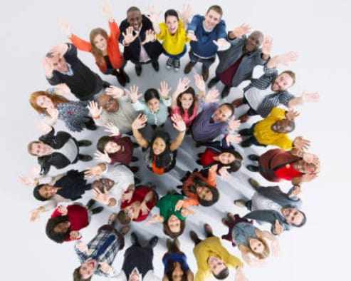 Papel del liderazgo grupal en el desarrollo de las 10 dimensiones del crecimiento individual y colectivo.