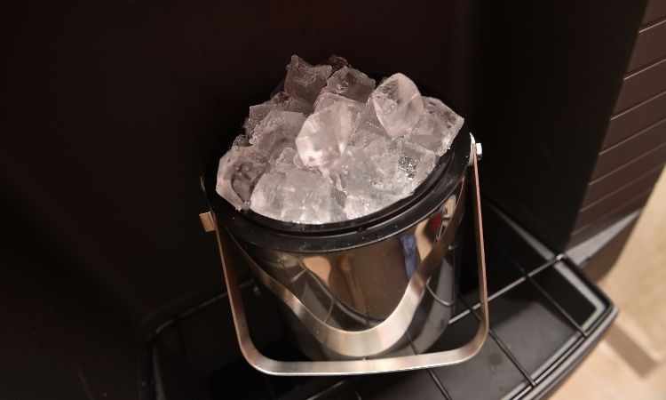 Ice Maker Market Outlook 2025-2034: Trends, Growth, and Opportunities