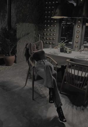 𝐙𝐚𝐫𝐚 logo