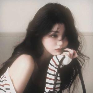 𝐫𝐚𝐬𝐡𝐢.𝐰𝐫𝐭𝐬💋✨ logo