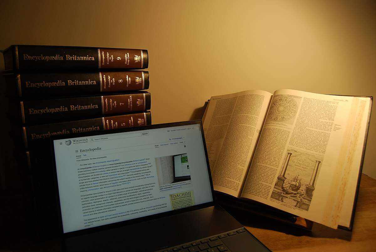 Ensiklopedia sebagai Partner Riset