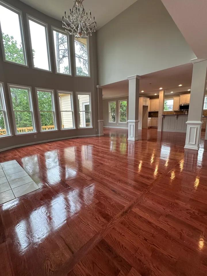 5 Signs You Need Hardwood Floor Refinishing in Atlanta