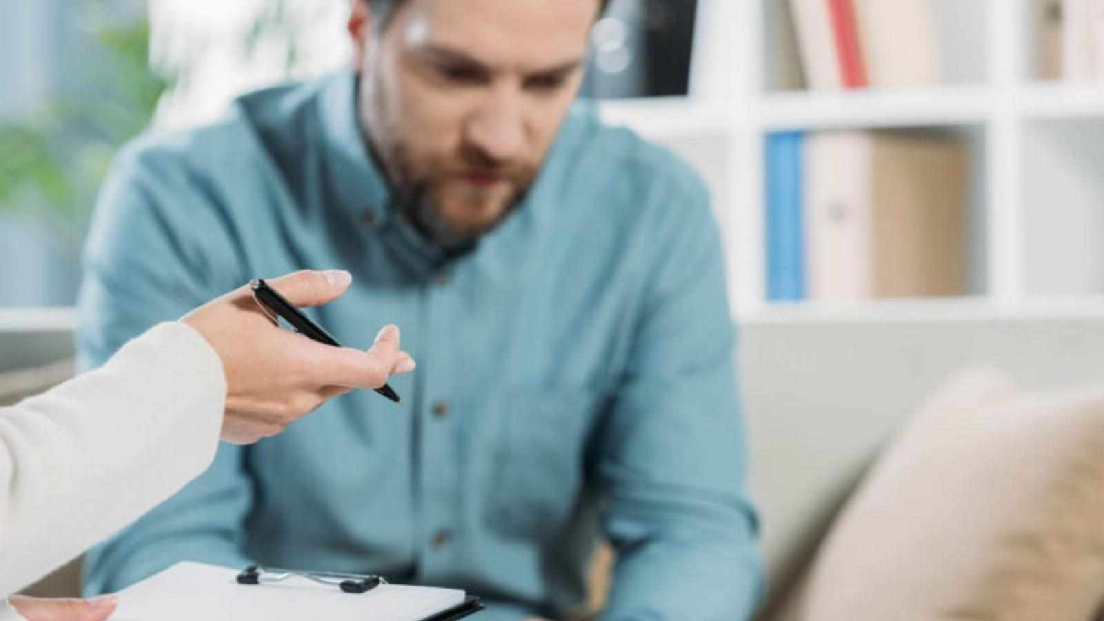 How a Depression Therapist Can Help You Feel Like Yourself Again