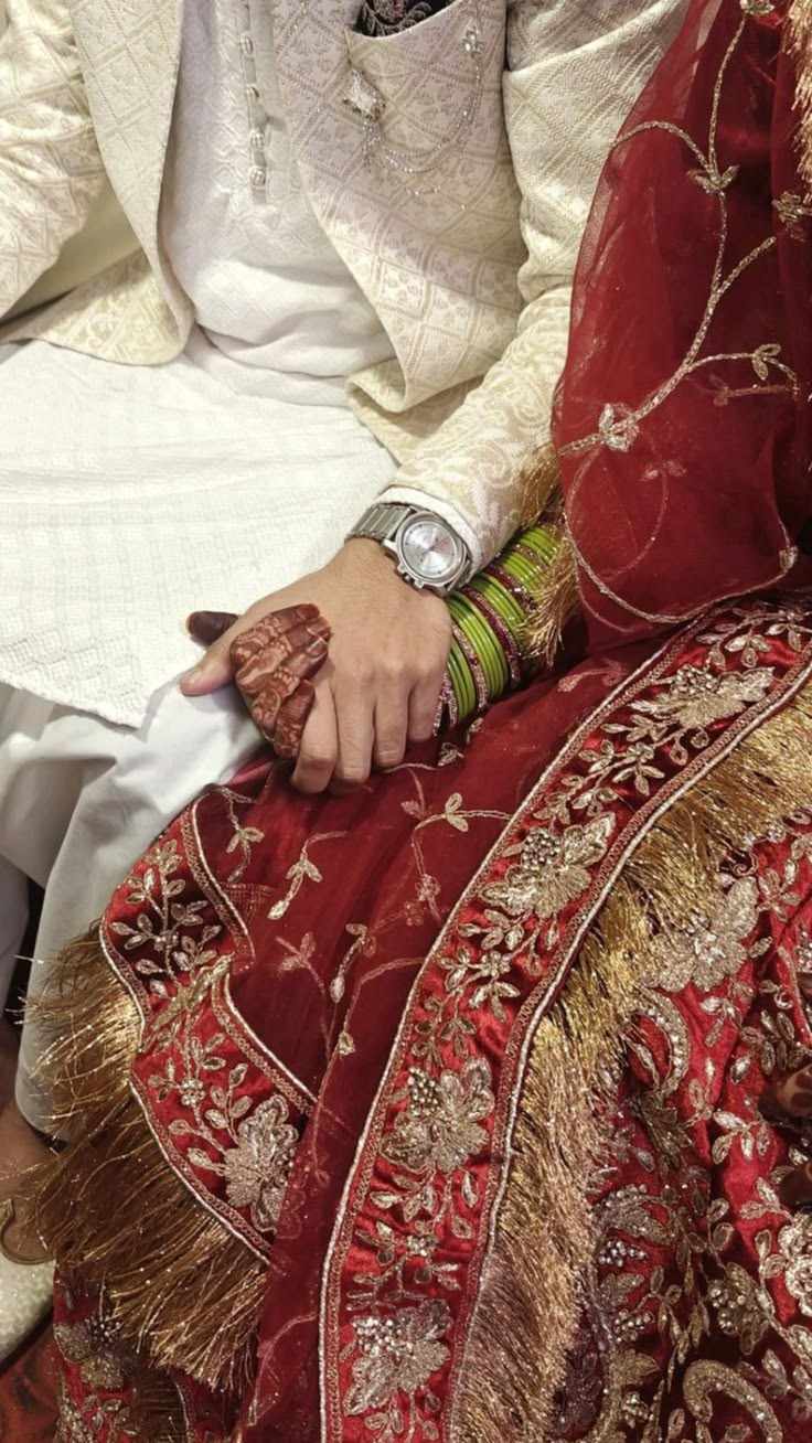 His little wife 🌙❤️