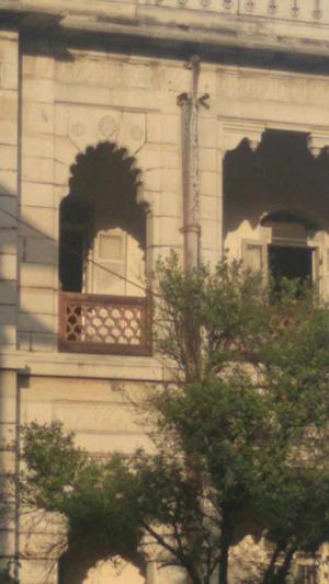 β’Introductionβ’