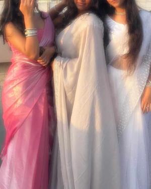 Dreamyxwriters  logo