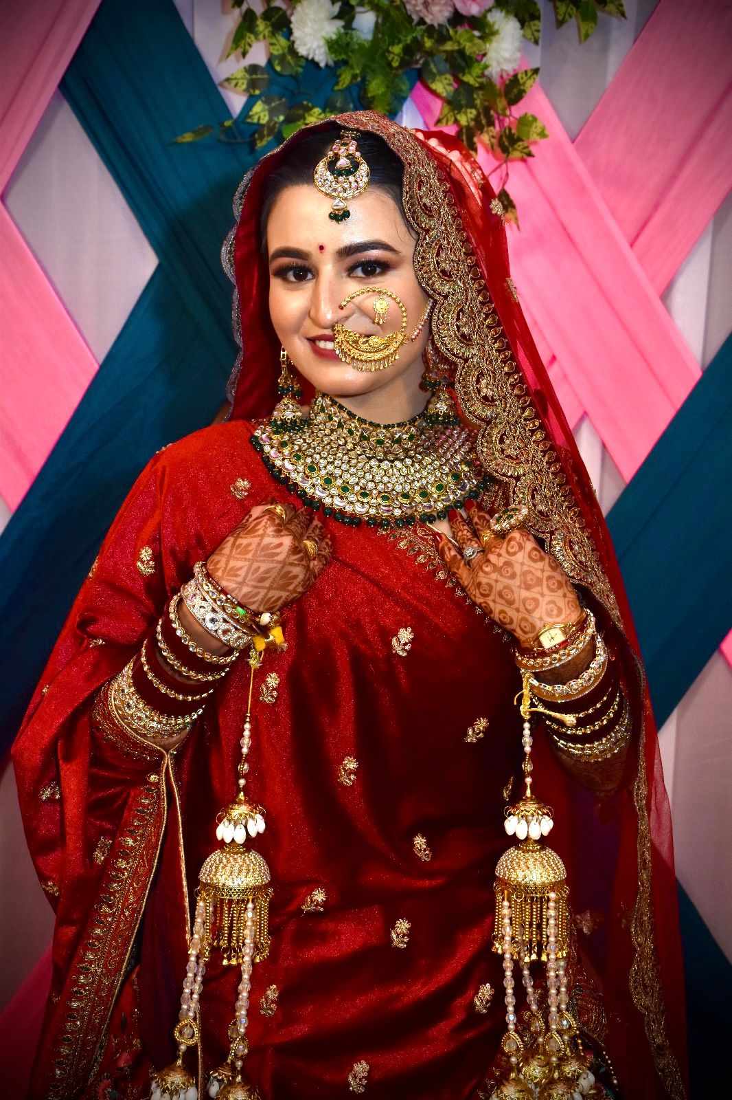 Makeup Salon in Hamirpur – Hairport Unisex Salon: Your Destination for Stunning Bridal and Party Looks