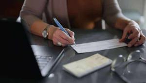 How to Write a Check in the USA: A Beginner's Guide
