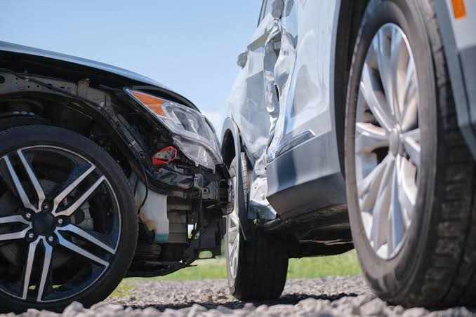 Signs You Need an Accident Lawyer After a Road Crash