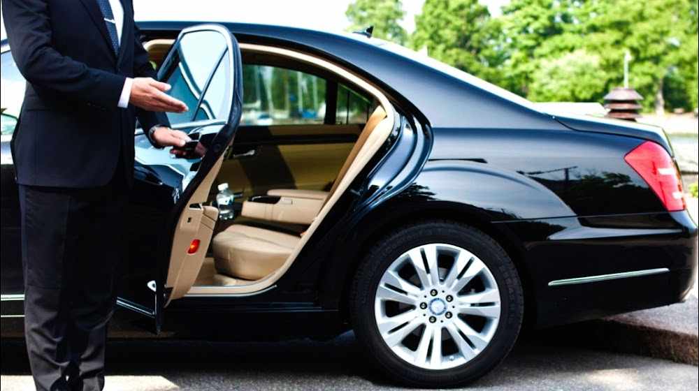 Vraag Taxi den haag schiphol aan om alle belangrijke gegevens te verzamelen