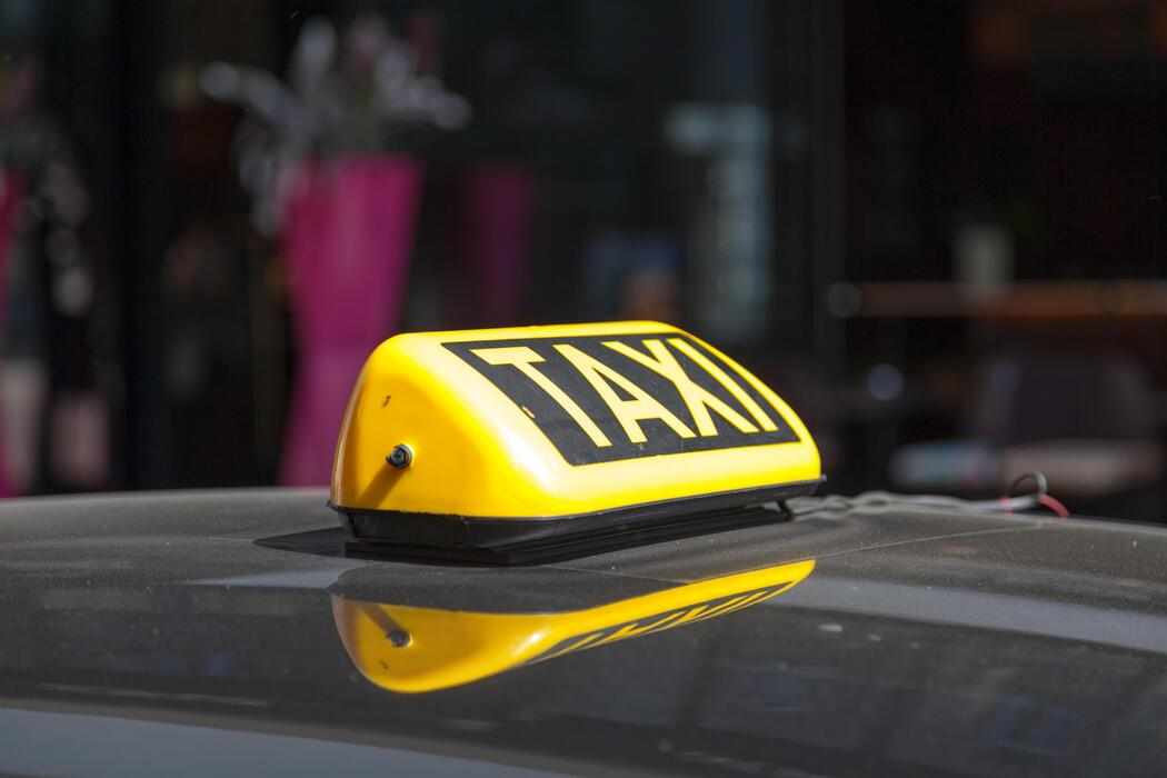 Denkt u erover om effectief gebruik te maken van Taxi Den Haag Airport?