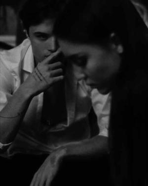 “क्योंकि वो सिर्फ तुम्हारा प्यार नहीं… एक माफिया है।”