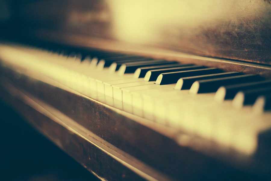 Mastering the Melodies: Dive into Online Piano Lessons in LA