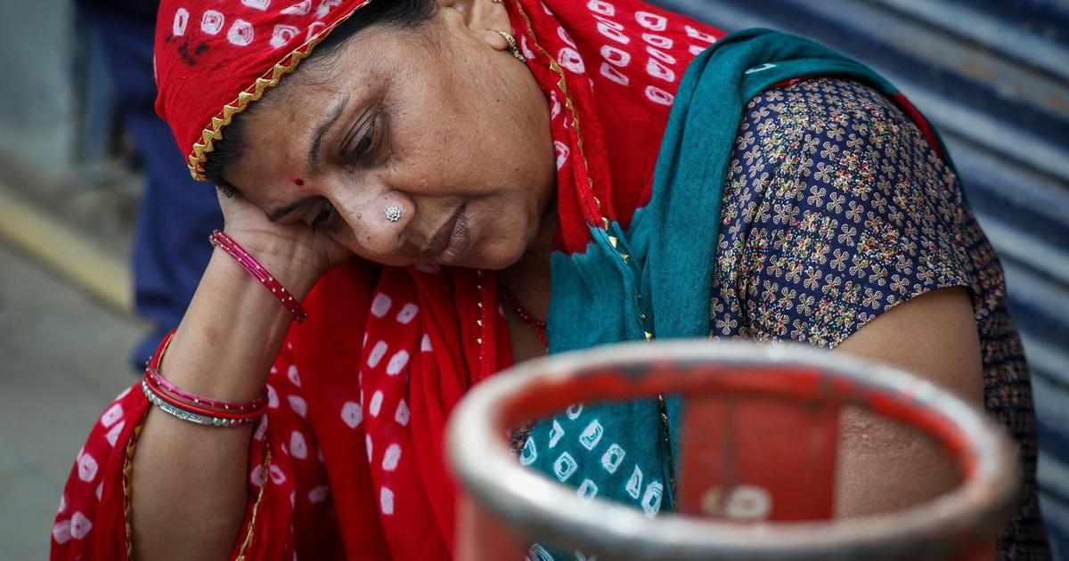 Help Scroll tell the stories others miss