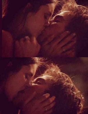 Chapter:2/Brutal kiss 💋/french kiss 🌚